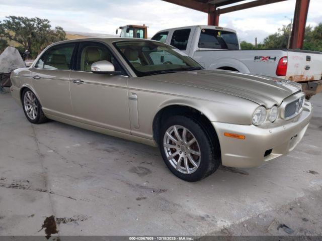  Salvage Jaguar XJ