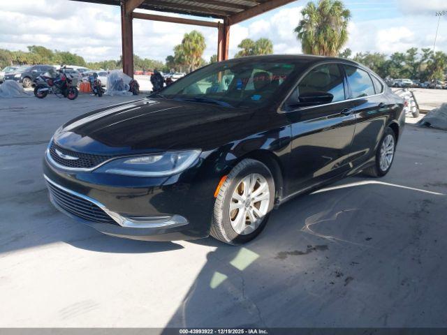 Chrysler 200 Limited Image 3