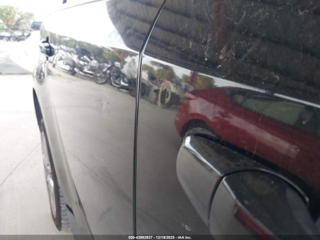 Ford Edge Limited Image 12