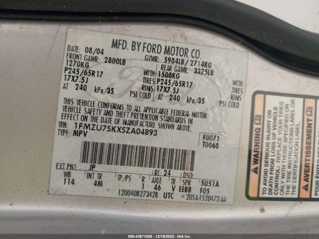 Ford Explorer Limited Image 11