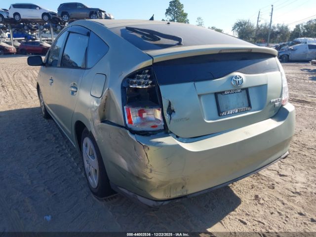 Toyota Prius Image 10
