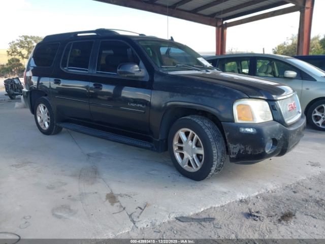 GMC Envoy XL Denali Image 1