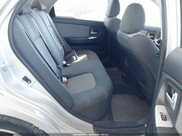 Kia Spectra Sx Image 11