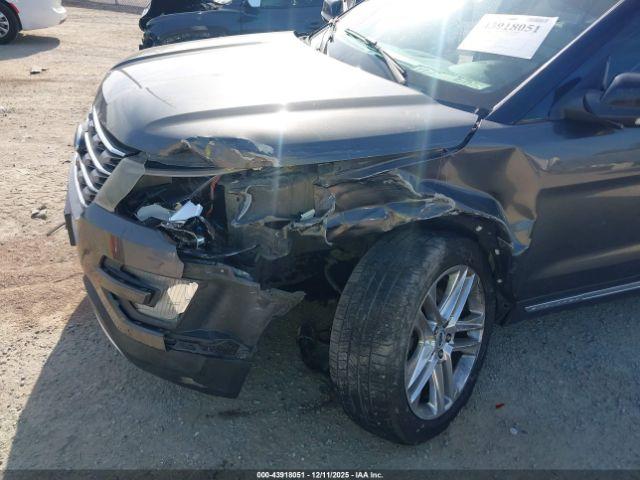 Ford Explorer Xlt Image 3