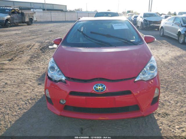 Toyota Prius c Two Image 6