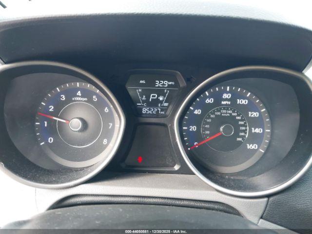 Hyundai ELANTRA Se Image 10