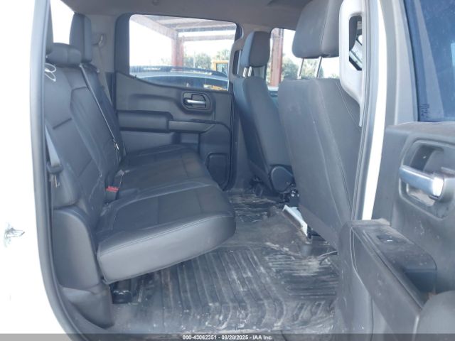Chevrolet Silverado 1500 4wd  Short Bed Wt Image 10
