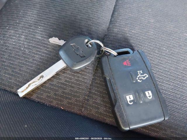 Chevrolet Silverado 1500 4wd  Short Bed Wt Image 18