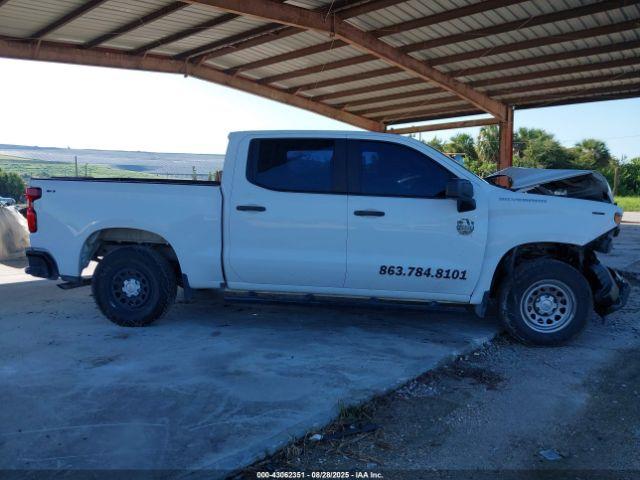 Chevrolet Silverado 1500 4wd  Short Bed Wt Image 14