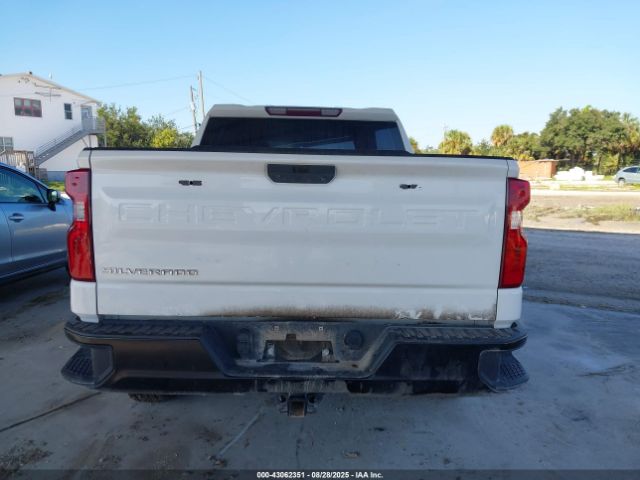 Chevrolet Silverado 1500 4wd  Short Bed Wt Image 4