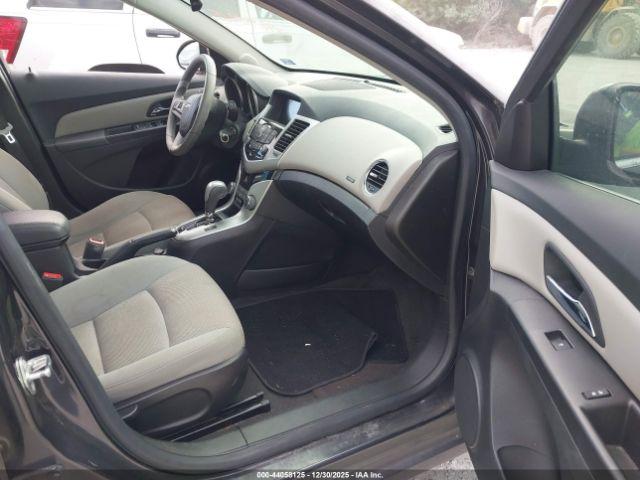 Chevrolet Cruze 1lt Auto Image 4