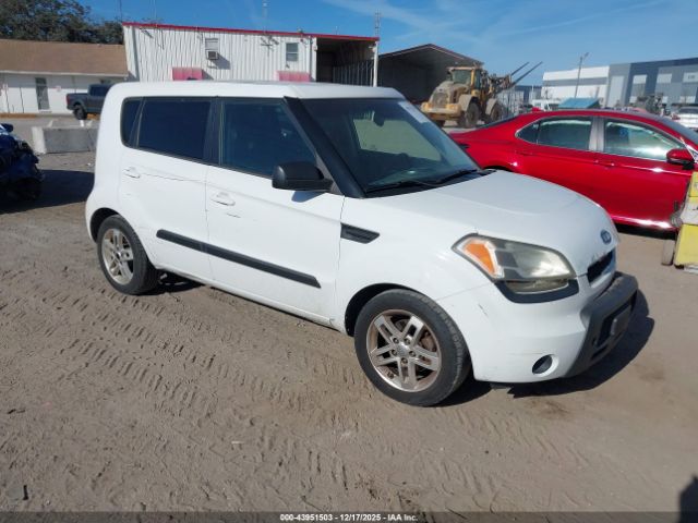 Kia Soul + Image 1