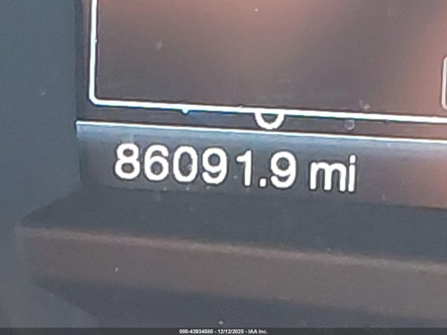 Ford Explorer Xlt Image 11