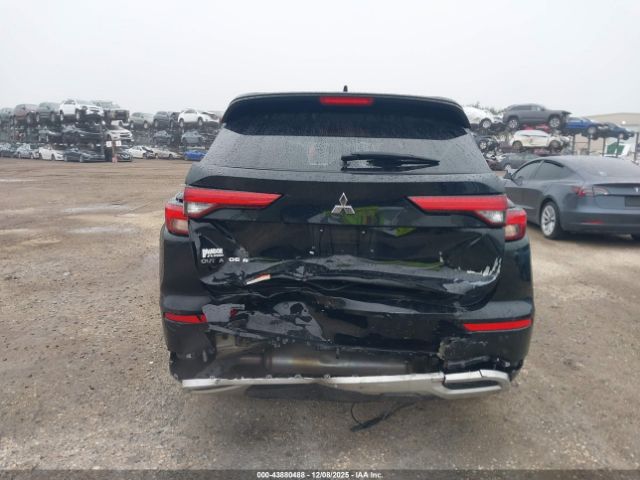 Mitsubishi Outlander Image 6