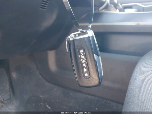 Ram 3500 Big Horn  4x4 8' Box Image 9