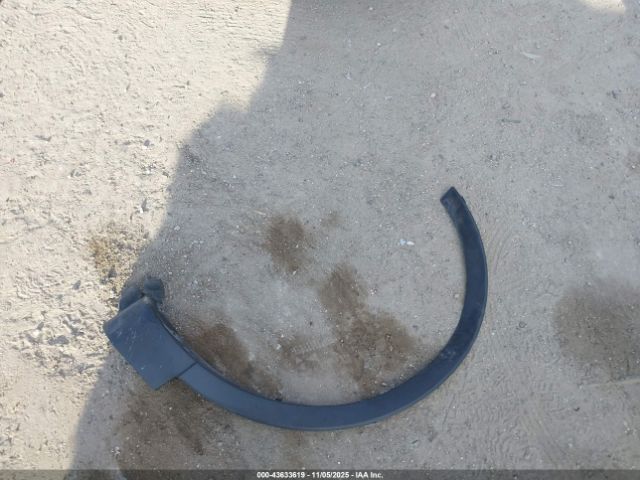 Ford Explorer Sport Image 8