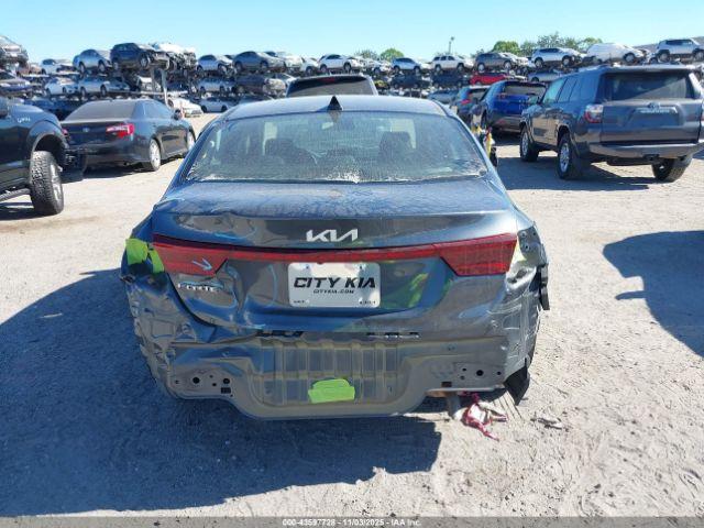 Kia Forte Lxs Image 9