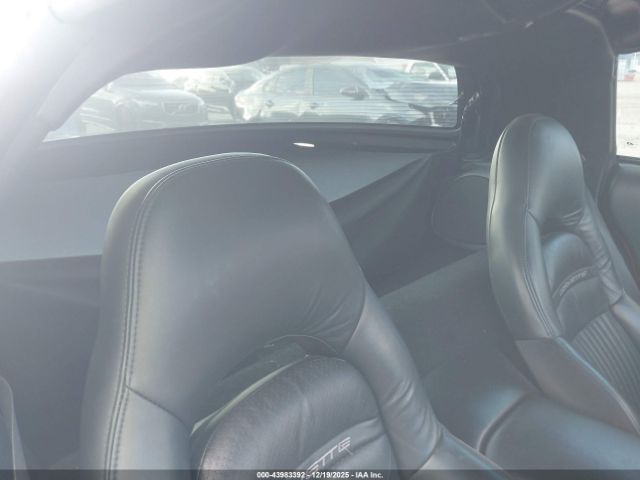 Chevrolet Corvette Image 6