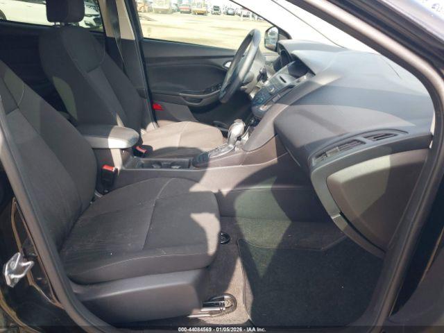 Ford Focus Se Image 10