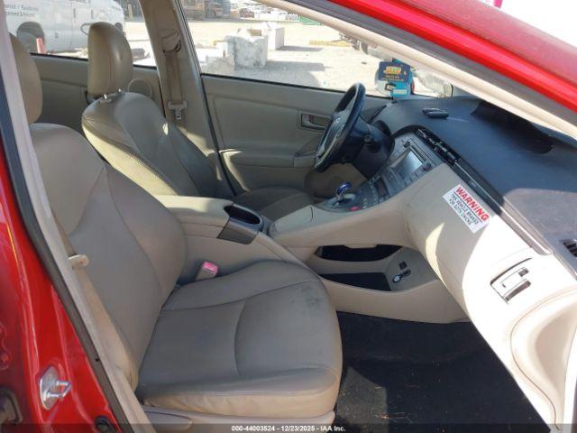 Toyota Prius Four Image 5