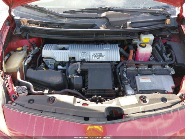 Toyota Prius Four Image 2