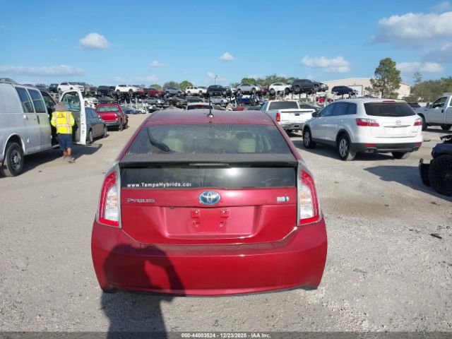 Toyota Prius Four Image 14