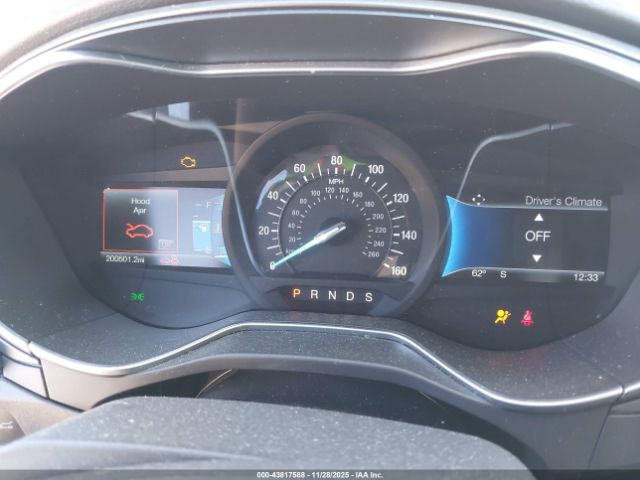 Ford Fusion Titanium Image 12