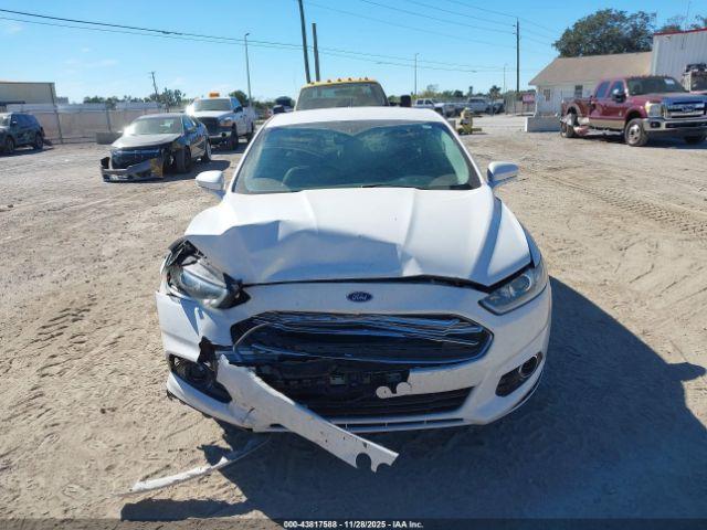 Ford Fusion Titanium Image 14