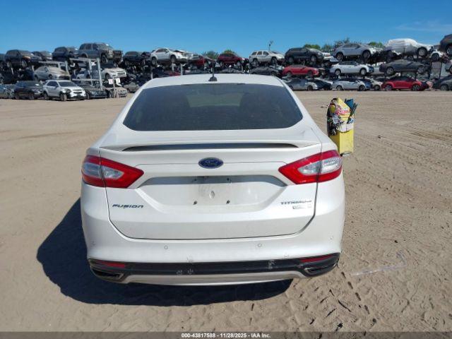 Ford Fusion Titanium Image 2