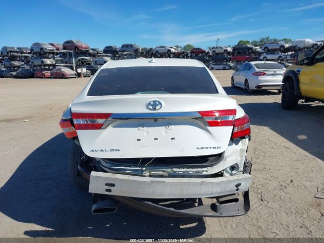 Toyota Avalon Limited Image 5