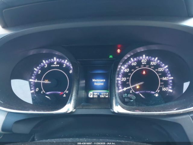 Toyota Avalon Limited Image 6