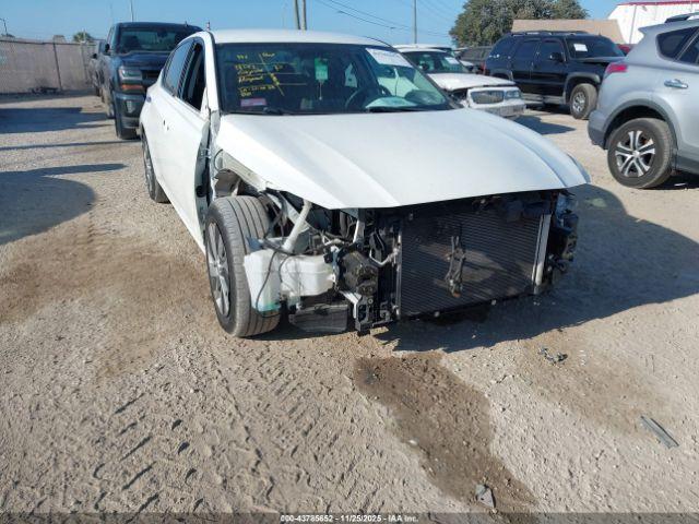 Nissan Altima 2.5 S Image 8