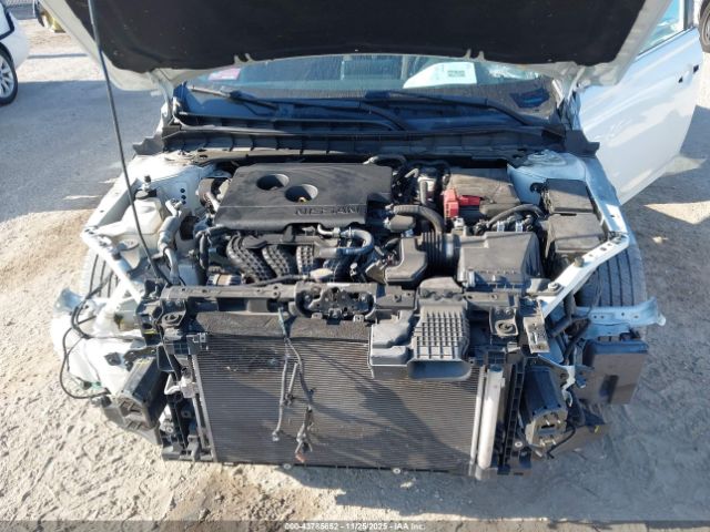 Nissan Altima 2.5 S Image 2