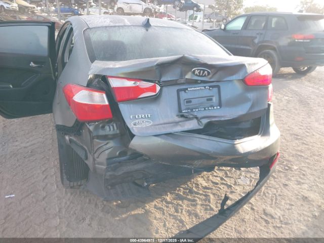 Kia Forte Lx Image 2