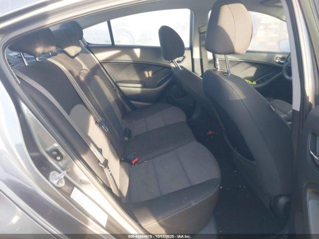 Kia Forte Lx Image 7