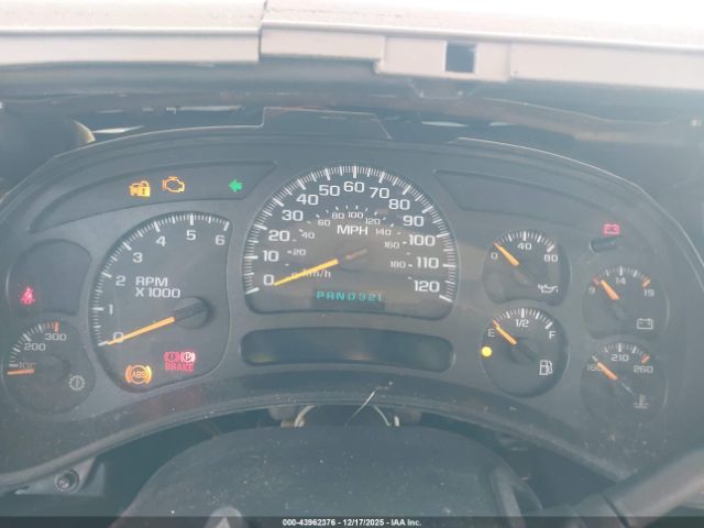 Chevrolet Suburban 2500 Lt Image 14