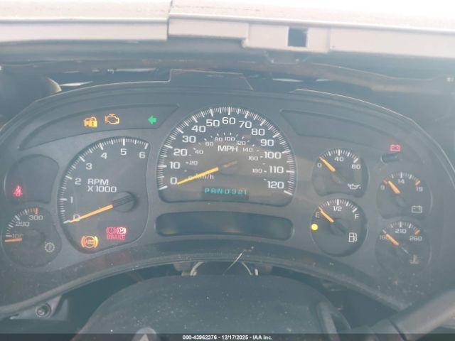 Chevrolet Suburban 2500 Lt Image 14