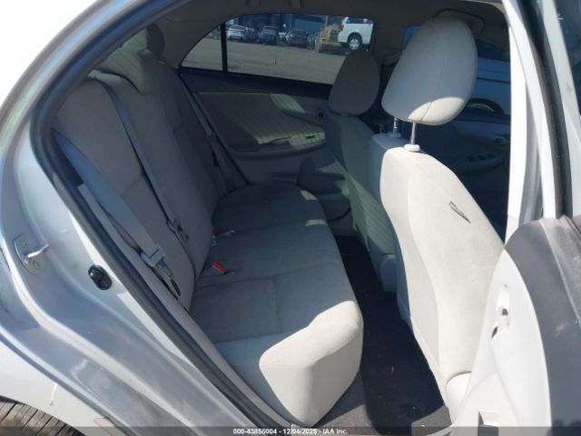 Toyota Corolla L Image 7