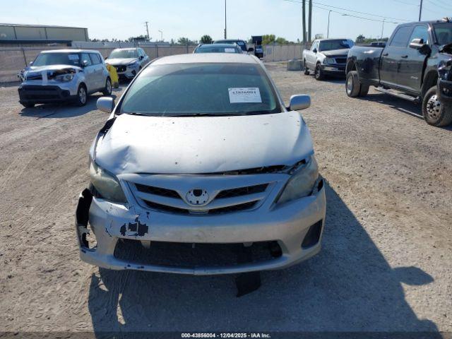 Toyota Corolla L Image 11