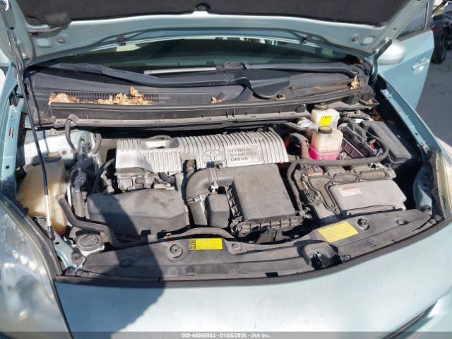 Toyota Prius Three Image 16