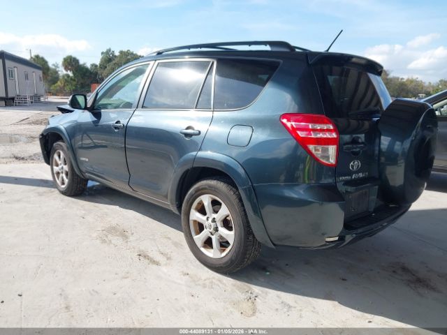 Toyota RAV4 Limited V6 Image 2