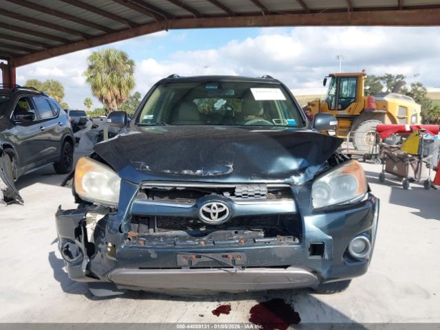 Toyota RAV4 Limited V6 Image 5