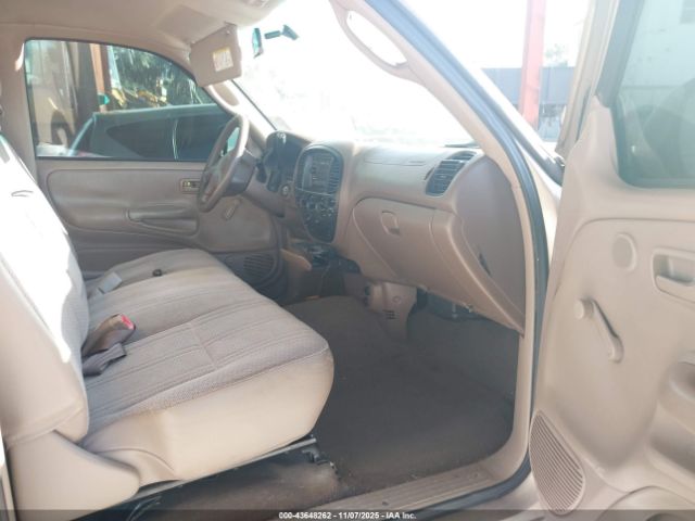 Toyota Tundra Image 8