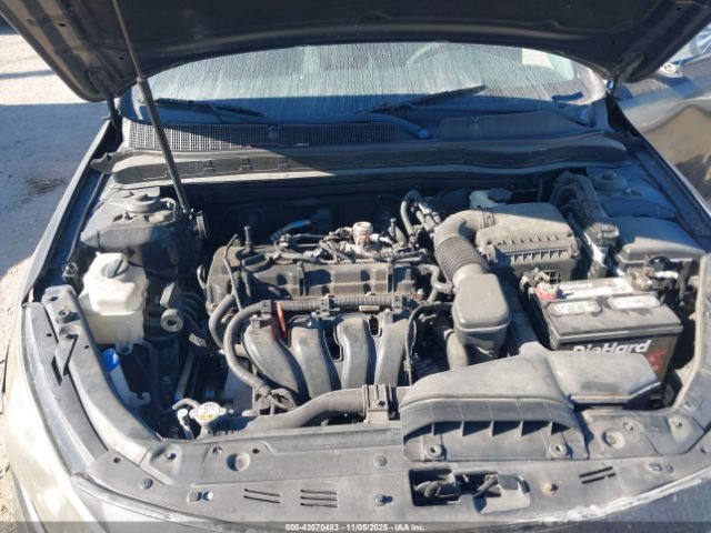 Kia Optima Lx Image 3