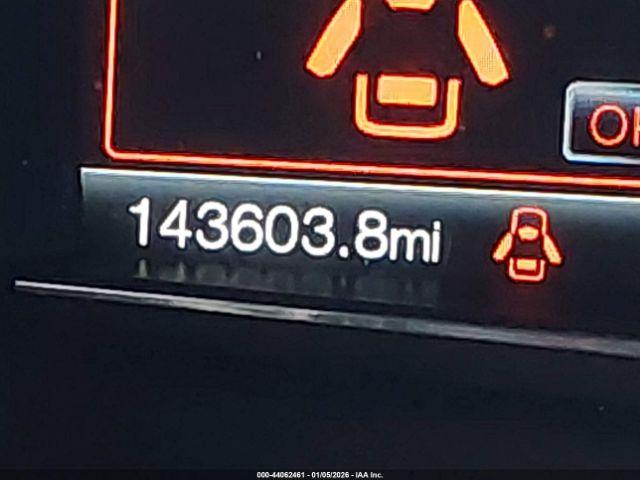 Ford Explorer Limited Image 10