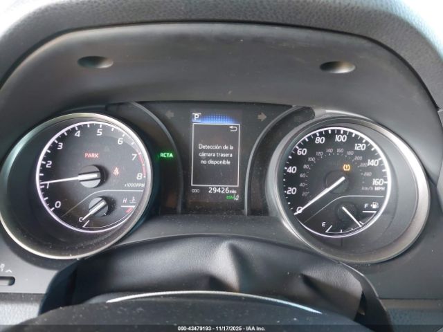 Toyota Camry Se Image 8