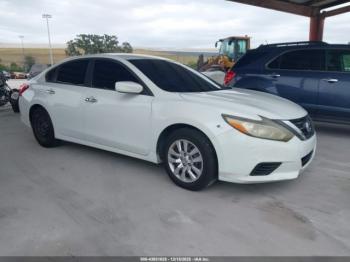  Salvage Nissan Altima