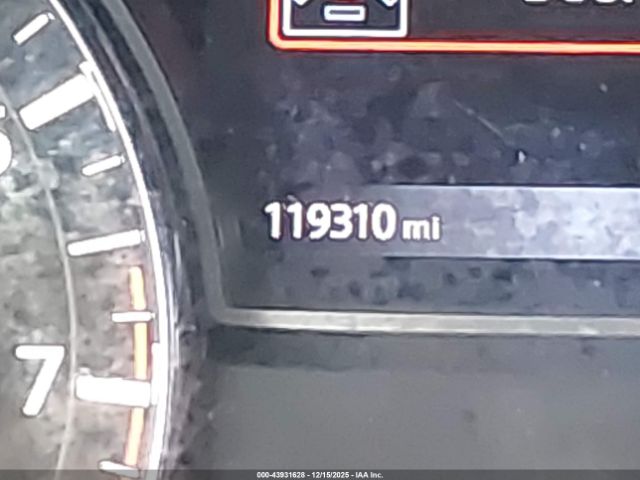 Nissan Altima Image 12