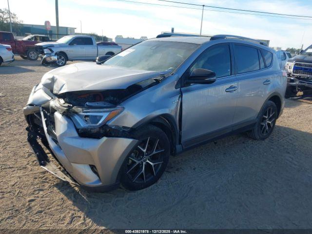 Toyota RAV4 Hybrid Se Image 8