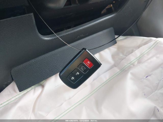 Toyota RAV4 Hybrid Se Image 6